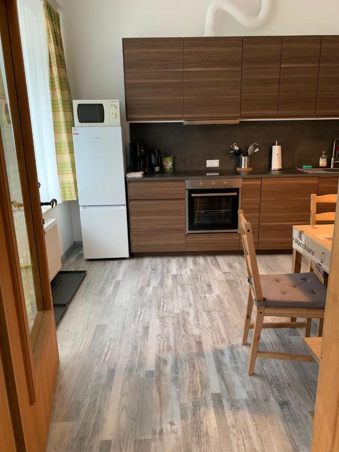 Ferienwohnung Schweng Tux Bagian luar foto