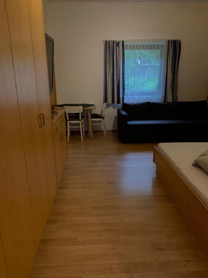Ferienwohnung Schweng Tux Bagian luar foto